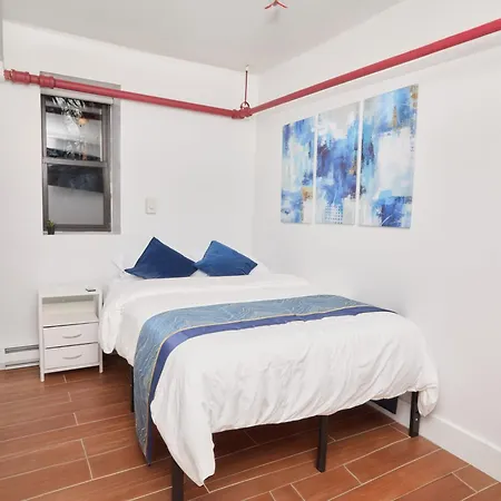 Comfy Guest House In Hell'S Kitchen-3